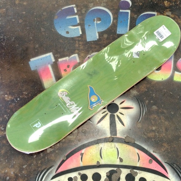 Sailor Moon Primitive Skateboard - Picture 4 of 6